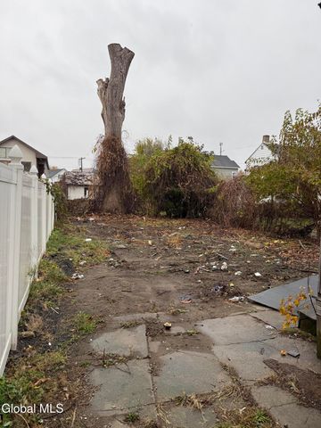 942 Emmett Street, Schenectady, NY 12307