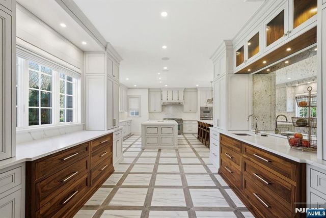 46 Park Street, Tenafly, NJ 07670