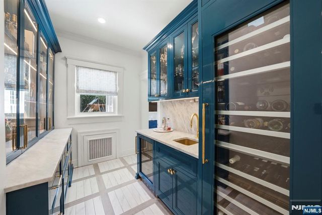 46 Park Street, Tenafly, NJ 07670