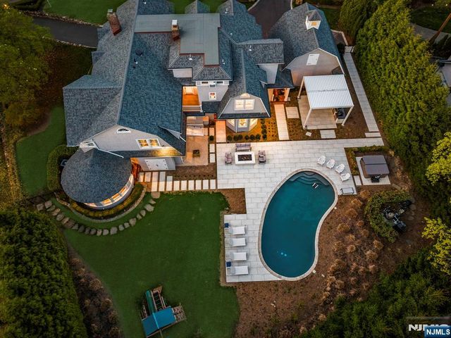 46 Park Street, Tenafly, NJ 07670