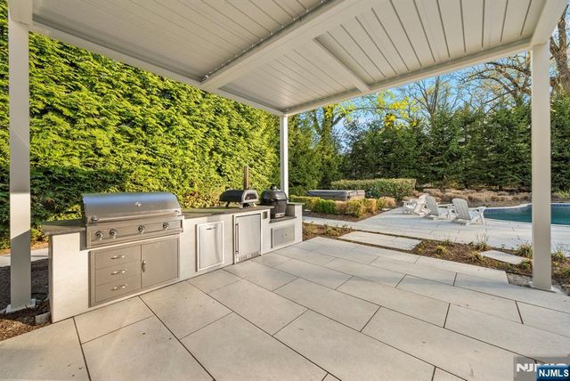 46 Park Street, Tenafly, NJ 07670