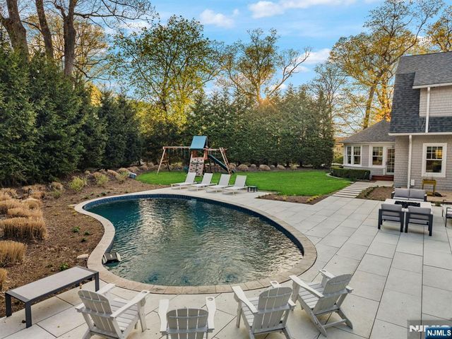 46 Park Street, Tenafly, NJ 07670