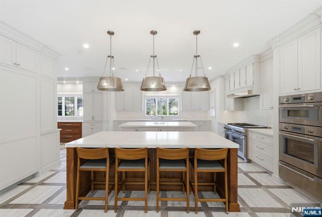 46 Park Street, Tenafly, NJ 07670