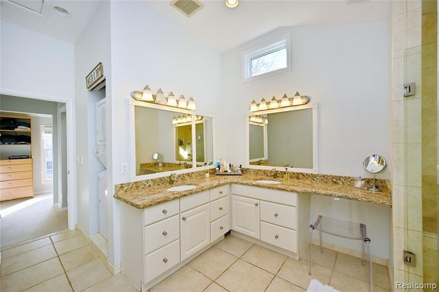 533 Westwood Drive, Birmingham, MI 48009