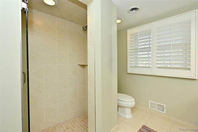 533 Westwood Drive, Birmingham, MI 48009