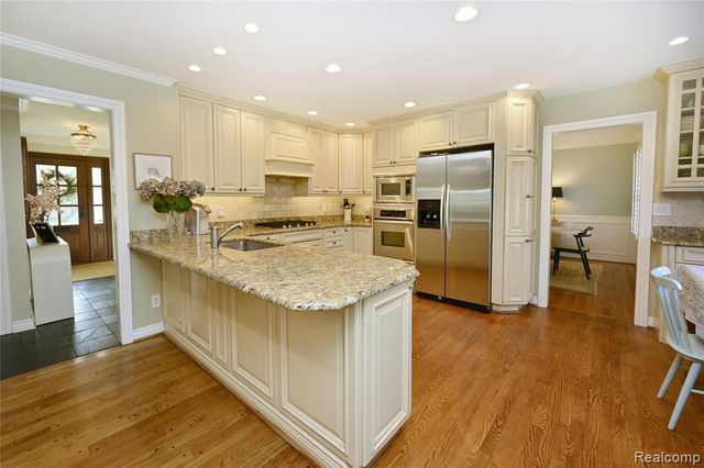 533 Westwood Drive, Birmingham, MI 48009