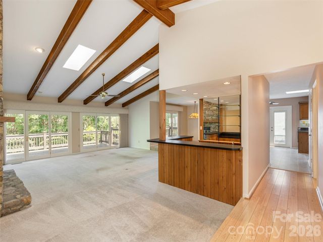 504 Crooked Creek Road, Hendersonville, NC 28739
