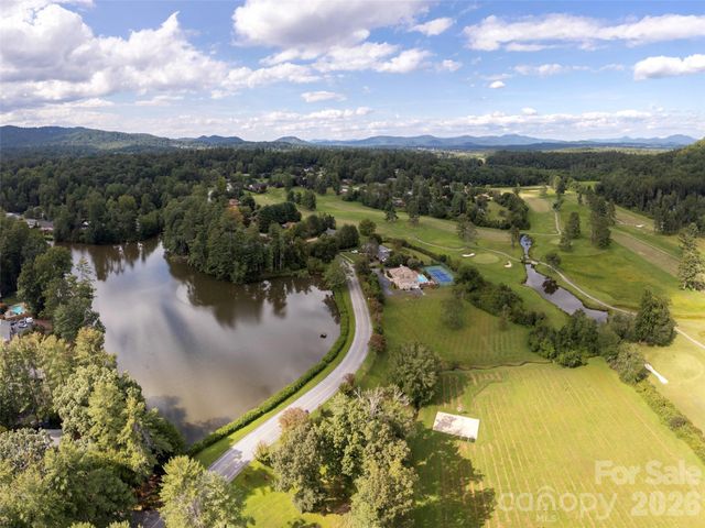 504 Crooked Creek Road, Hendersonville, NC 28739