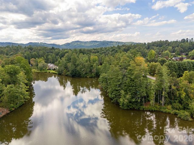 504 Crooked Creek Road, Hendersonville, NC 28739