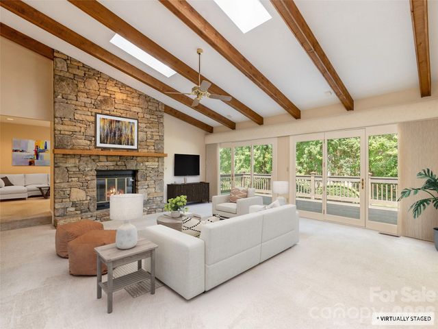 504 Crooked Creek Road, Hendersonville, NC 28739
