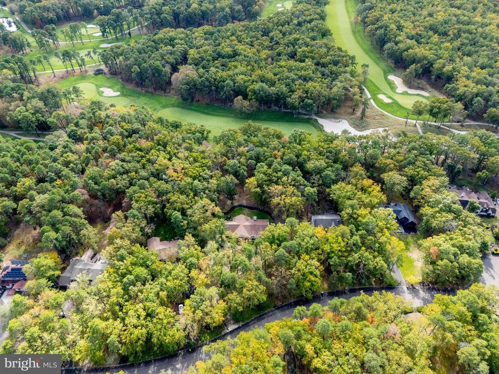 Image 2 of property listing at 59 STONE MOUNTAIN LN, Marlton, NJ 08053