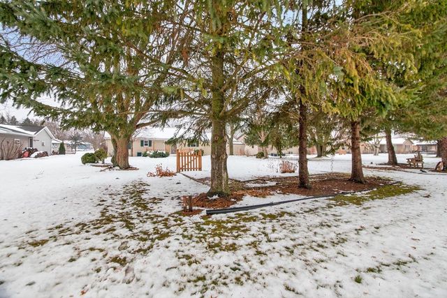 2516 W SUNNYVIEW CIRCLE, Appleton, WI 54914
