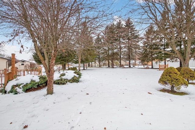 2516 W SUNNYVIEW CIRCLE, Appleton, WI 54914