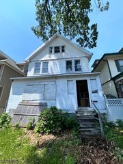 101 N 22Nd St, East Orange City, NJ 07017