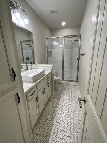 319 Tinker Trail, Burleson, TX 76028