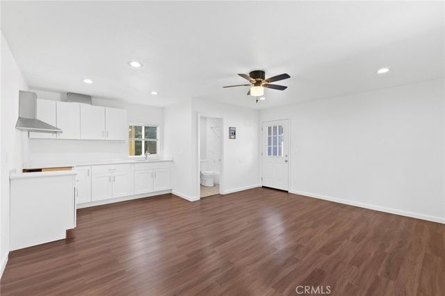 1410 S Olive, Santa Ana, CA 92707