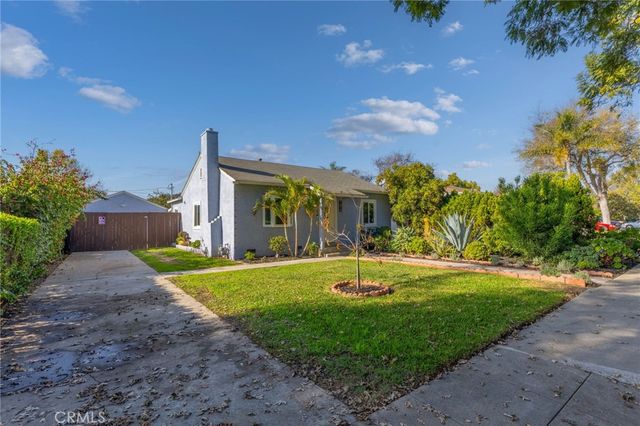 1410 S Olive, Santa Ana, CA 92707