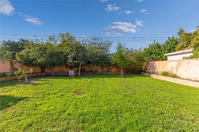 1410 S Olive, Santa Ana, CA 92707