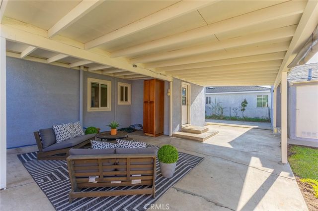 1410 S Olive, Santa Ana, CA 92707