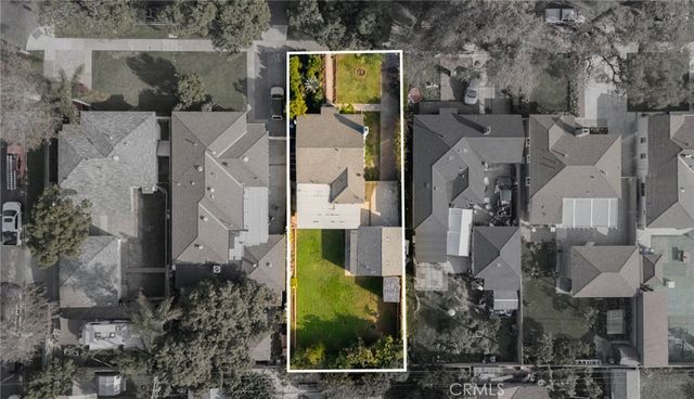 1410 S Olive, Santa Ana, CA 92707