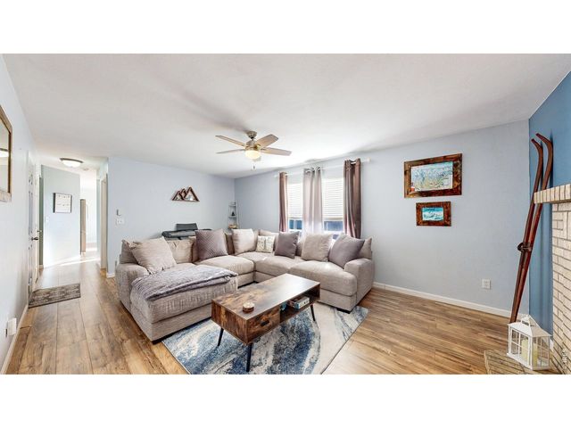 366 Sunmountain Dr, Loveland, CO 80538