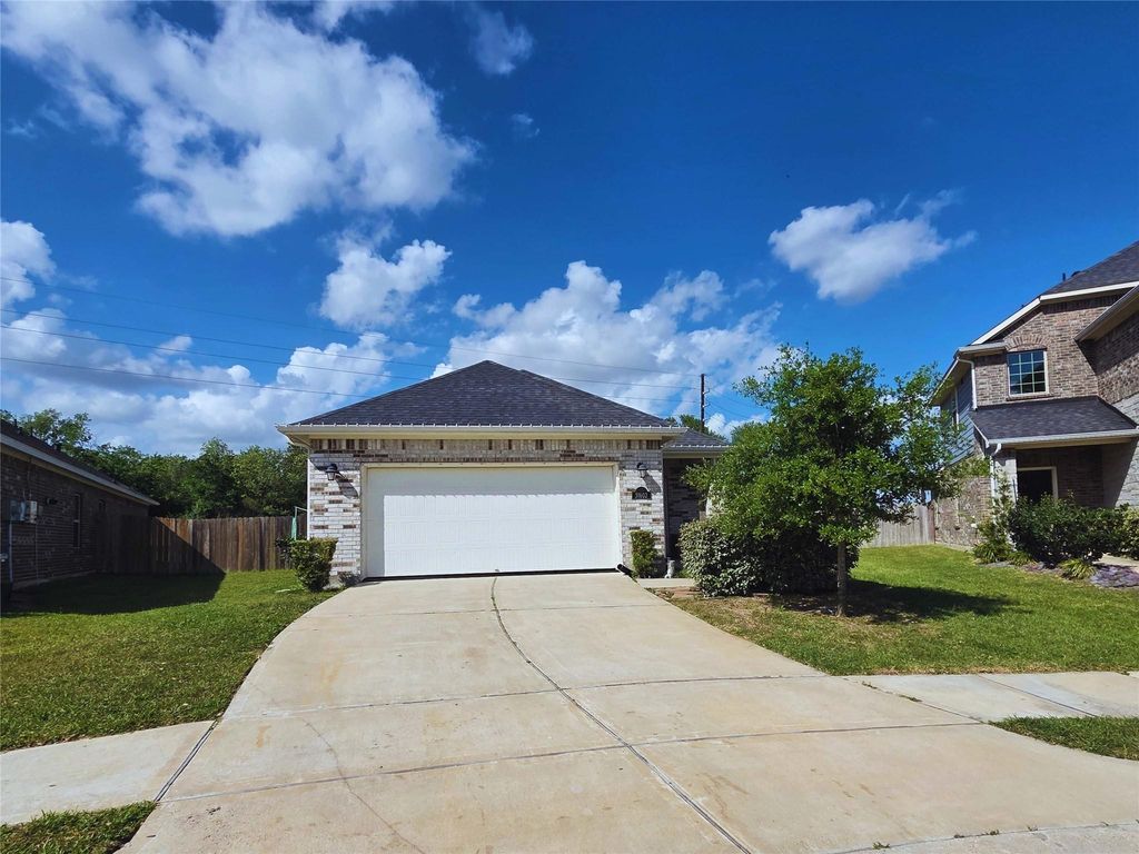 31602 Heguy Pass, Fulshear, TX 77441