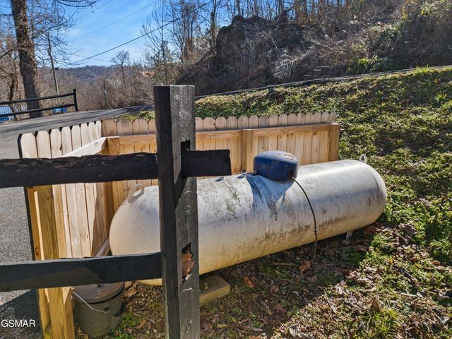 1235 Annes Road, Gatlinburg, TN 37738