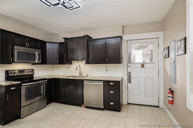 617 E Elm Street, New Albany, IN 47150