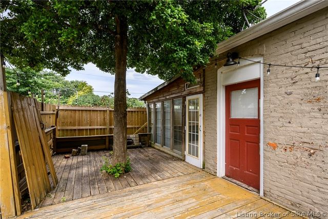 617 E Elm Street, New Albany, IN 47150