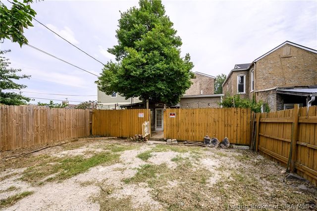 617 E Elm Street, New Albany, IN 47150