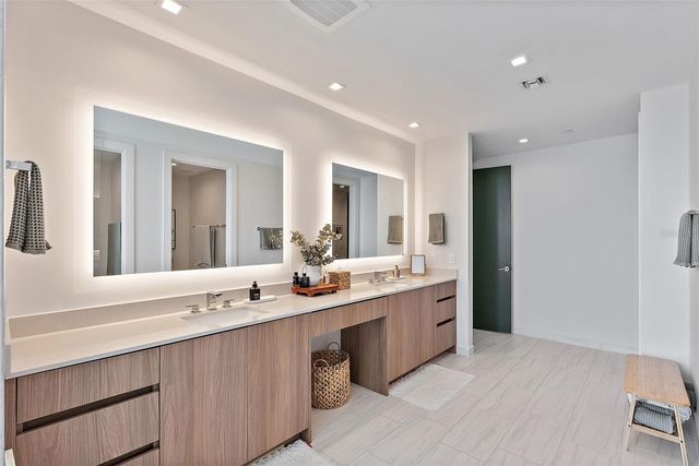 5120 MARINA WAY 7703, Tampa, FL 33611