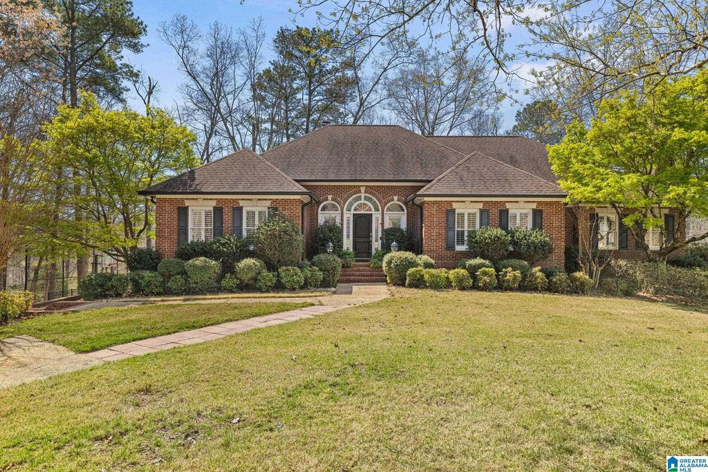 213 FAIRWAY DRIVE, Cullman, AL 35057