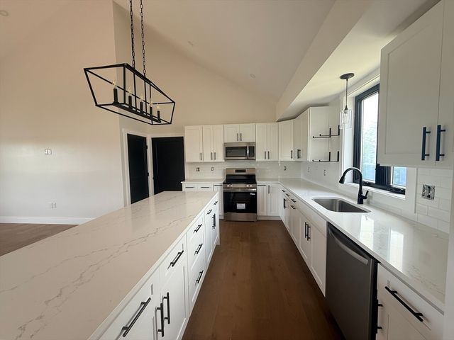 115 Ricketson St, New Bedford, MA 02744