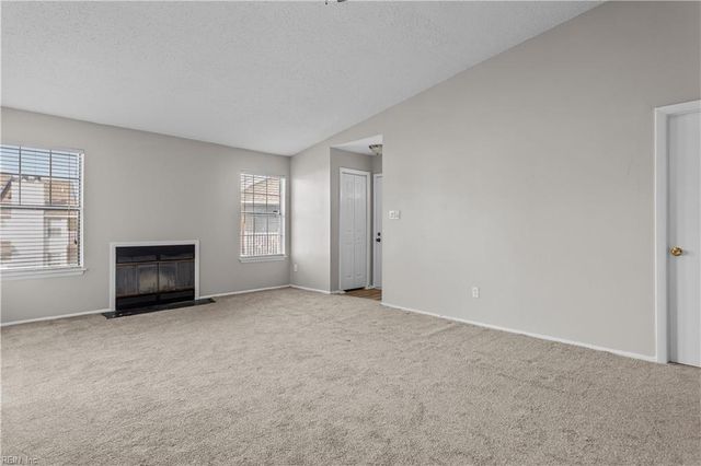 503 Peak CT, Virginia Beach, VA 23462