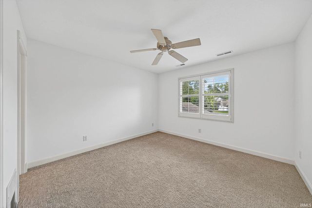 1432 S Lake George Drive, Mishawaka, IN 46545