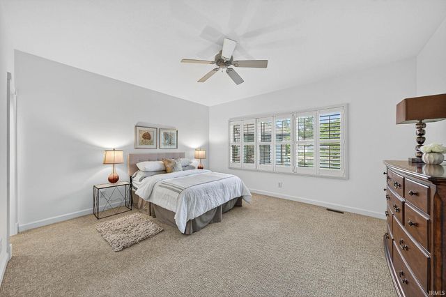 1432 S Lake George Drive, Mishawaka, IN 46545