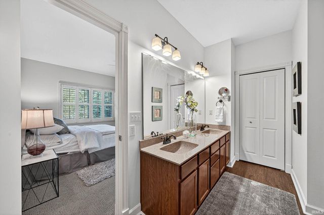 1432 S Lake George Drive, Mishawaka, IN 46545