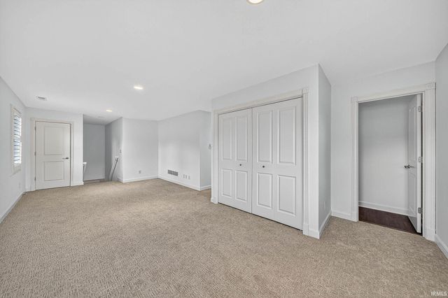 1432 S Lake George Drive, Mishawaka, IN 46545