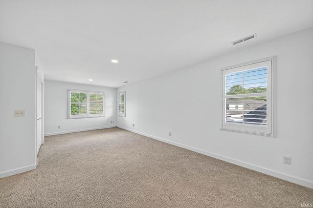 1432 S Lake George Drive, Mishawaka, IN 46545