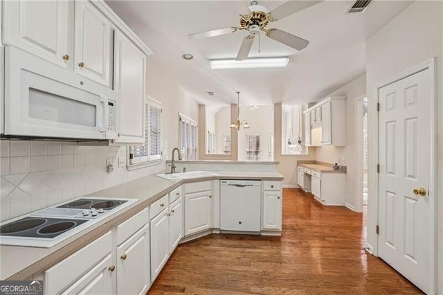 900 Lancaster Way, Atlanta, GA 30328