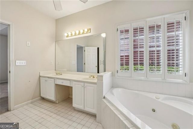 900 Lancaster Way, Atlanta, GA 30328