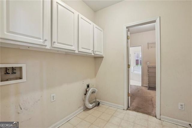 900 Lancaster Way, Atlanta, GA 30328