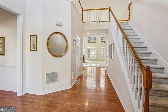 900 Lancaster Way, Atlanta, GA 30328