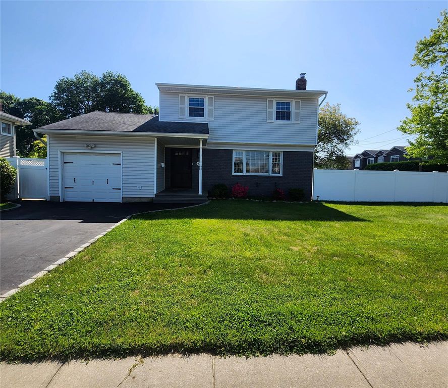 47 Barnum Avenue, Plainview, NY 11803