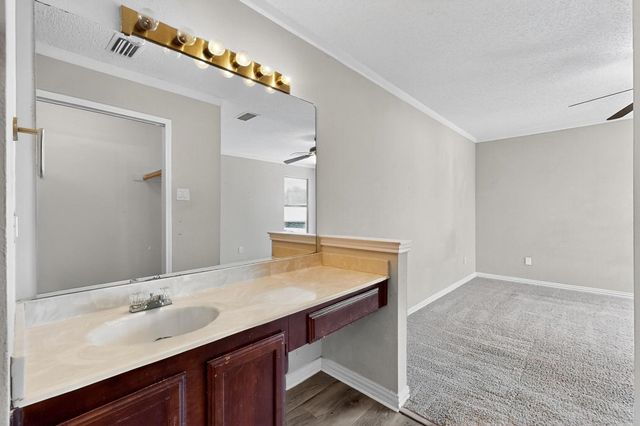 205 Callender Drive, Fort Worth, TX 76108