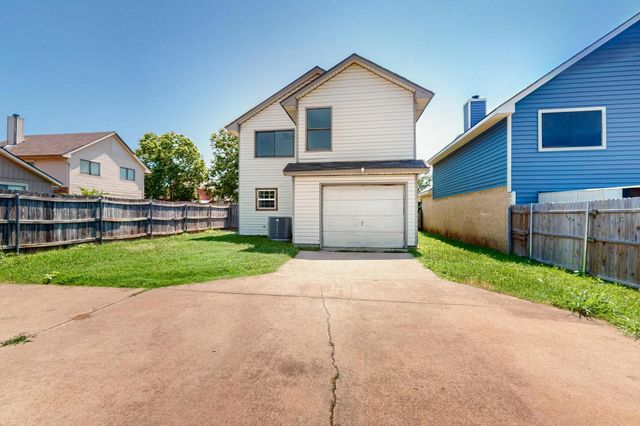 205 Callender Drive, Fort Worth, TX 76108