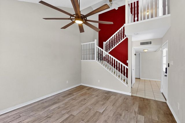 205 Callender Drive, Fort Worth, TX 76108