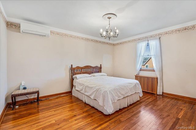 1427 145th Place, Whitestone, NY 11357
