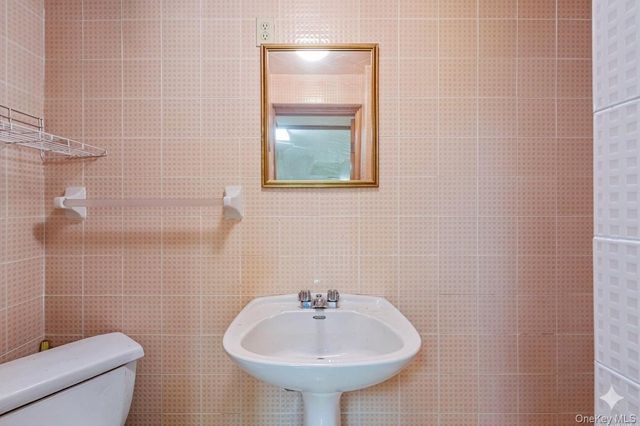 1427 145th Place, Whitestone, NY 11357