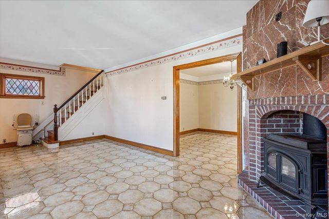 1427 145th Place, Whitestone, NY 11357